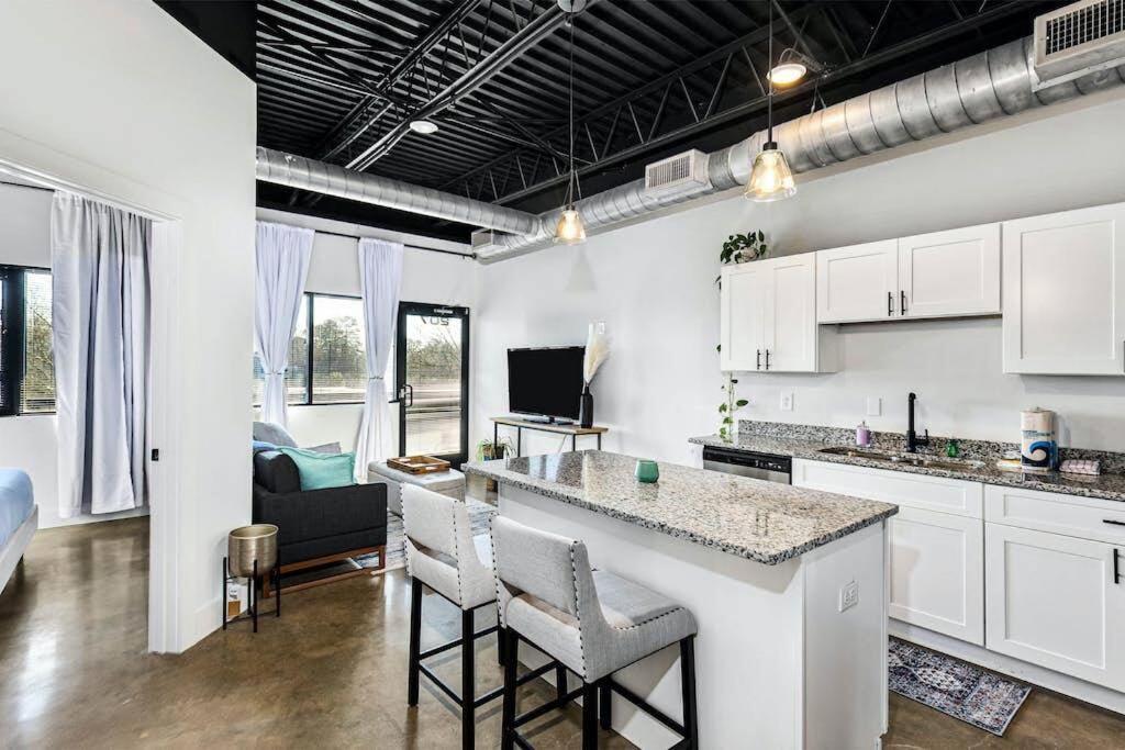 Brand New Condo Near Downtown Nash W Washer Dryer แนชวิลล์ ภายนอก รูปภาพ